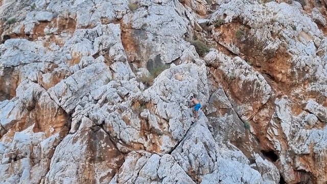 МАМАШИ УШЛИ В ОТРЫВ. ПЕННАЯ ВЕЧЕРИНКА НА ПИРАТСКОМ КОРАБЛЕ #экскурсиивалании #пиратскийкорабль #пор смотреть онлайн