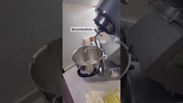 Kenwood Cooking Chef XL распаковка и насадка для теста смотреть онлайн