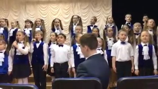 «Вместе весело шагать». Исполняет хор «Вдохновение" Отчетный концерт.26 мая 2017г. смотреть онлайн