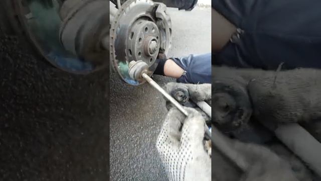 Замена стойки стабилизатора Дэу нексия. смотреть онлайн