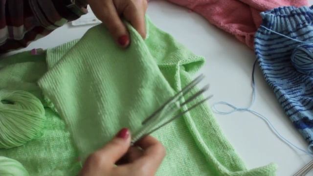 ВЯЗАНИЕ: ВЯЖУ СЕБЕ. ВЯЗАНЫЕ СВИТЕРЫ ДЛЯ СОБАКИ смотреть онлайн