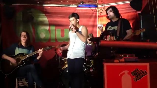 Блюр-кафе. Группа "Nimbus". "С миром вдвоем", "Испания манит меня рукой" смотреть онлайн