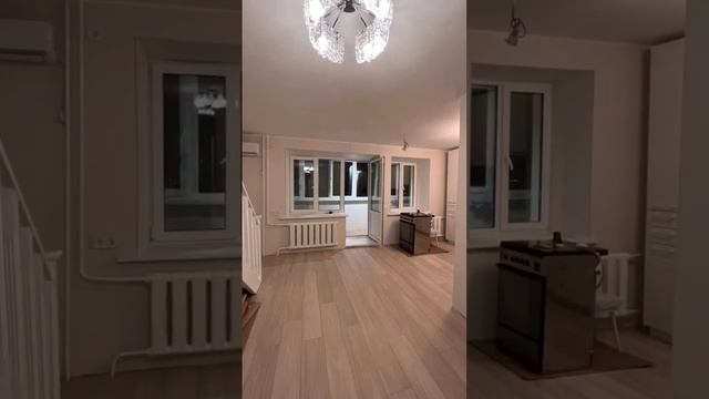 Я торгую обоями, купила себе домой вот такие?? смотреть онлайн