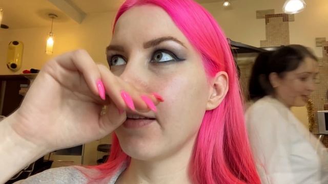 "ВЫ ПРИШЛИ СЮДА ИЗ-ЗА ГОАР АВЕТИСЯН, СОБИРАЕТЕ О НЕЙ ИНФОРМАЦИЮ!!" / Треш-обзор салона красоты смотреть онлайн