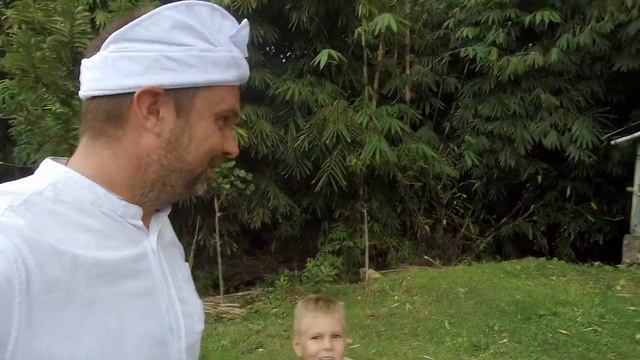 Процесс покупки, оформления земли и строительства виллы на Бали. Part 2 смотреть онлайн