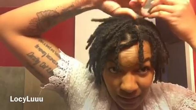 Frizzy Locs! How To Reduce Frizz On Loc's смотреть онлайн