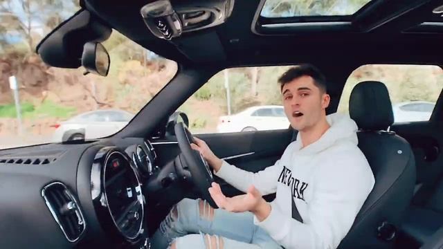 Mini Countryman S E Hybrid Review: Fun but Frustrating // Ash Davies on Cars смотреть онлайн