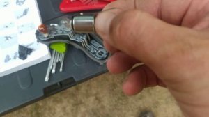 пежо 3008 замена ламп в задних фонарях