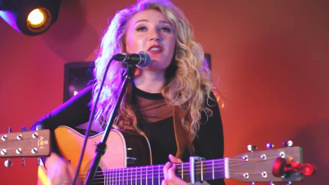 Somewhere in my Car - live cover by Paulina Jayne | Ami Guitars performance смотреть онлайн