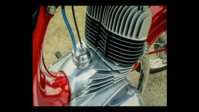 МОЯ ЯВА 350 В МАСШТАБЕ 1:18 ОБЗОР И ИСТОРИЯ смотреть онлайн