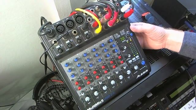 Alesis Multimix 8 USB2.0 Multi Channel Digital Interface Review смотреть онлайн