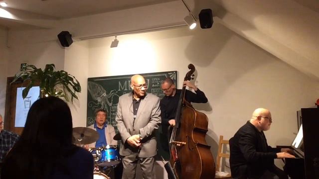 Jazz in Tokyo, featuring David Berkman (piano) смотреть онлайн