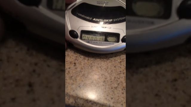 Vintage Kenwood CD player смотреть онлайн