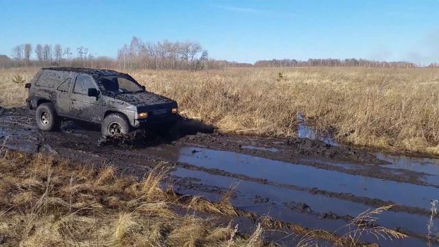 Вокруг озер. Nissan Terrano WD-21 по колее смотреть онлайн