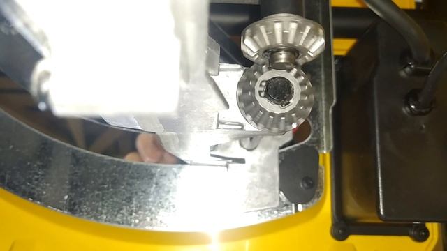 Обзор на распиловочный станок DeWALT DWE7485-QS (сетевая) смотреть онлайн