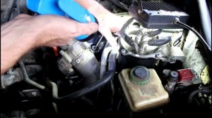 Потекло топливо под капотом на АУДИ Q7 2006 AUDI Q7 3,0 дизель