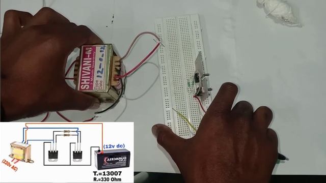 How make a very simple 12v DC to 220v AC inverter circuit || 12volt DC to 220 AC converter || смотреть онлайн