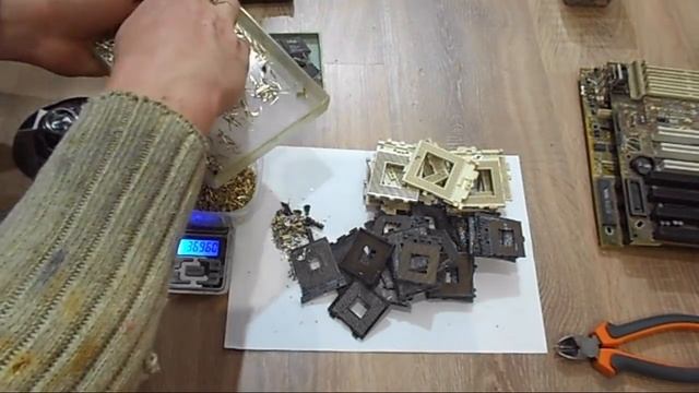 полкилограмма позолотки с компьютерной лигатуры смотреть онлайн