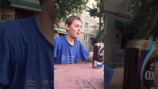 мужику впаривают телефон 2! смотрите! смотреть онлайн