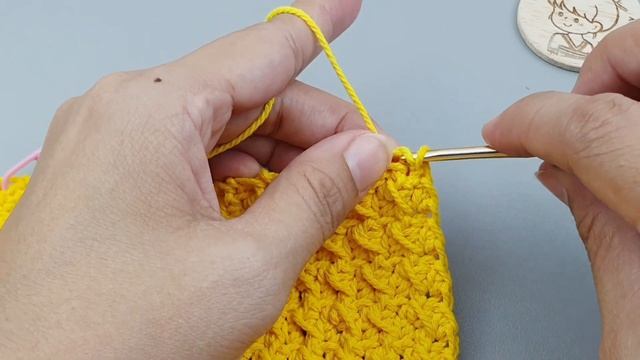 DIY Crochet Mini Sling Bag | Crochet Crossbody Bag With Moss Stitch | ViVi Berry Crochet