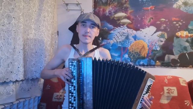 На седьмом этаже На Баяне Артём Фаттахутдинов