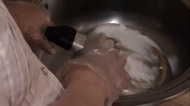 КАК ПОЧИСТИТЬ СКОВОРОДУ//БЫСТРО И ПРОСТО смотреть онлайн