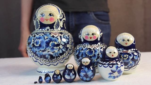 Матрешка Гжельская красавица / www.artshop-rus.com смотреть онлайн