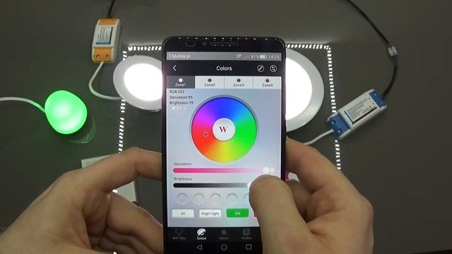 Sterowana Telefonem Oprawa LED WiFi RGB+CCT Milight FUT066 i FUT068 смотреть онлайн