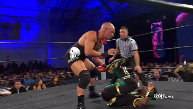 Cheeseburger and Jushin Thunder Liger Shock The Addiction! смотреть онлайн