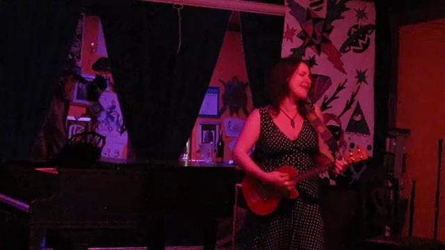 Maria Mango- "Baby Lemonade" (Dan Frechette) смотреть онлайн
