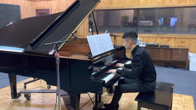 Gyuli Kambarova “You & I” смотреть онлайн