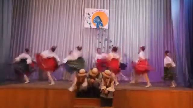 880 Народный детский ансамбль «Юность» Белорусский танец «Бульба» с Красноармейское смотреть онлайн