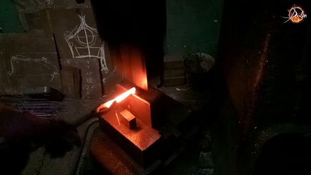 Ковка подсвечника 