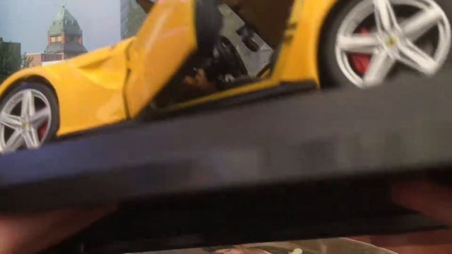 Bburago 1/24 Ferrari F12 Berlinetta смотреть онлайн