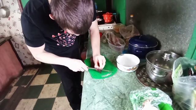 Тушения свиная печень с соусом из шампиньонов смотреть онлайн