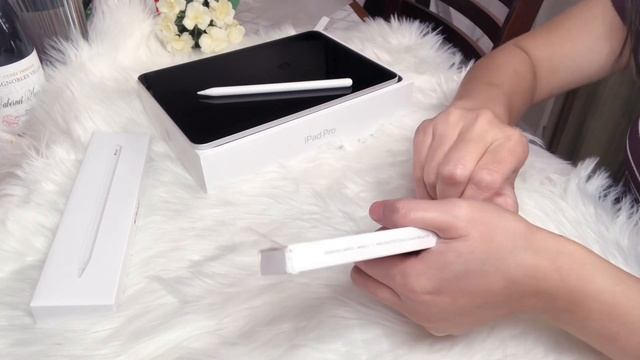 Unboxing iPad Pro 2020 11 inch & Apple Pencil w/ accessories? | 2020 смотреть онлайн