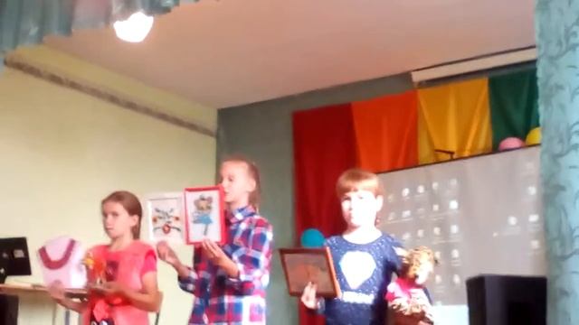 Стихи девочек которые занимаются рукоделием смотреть онлайн