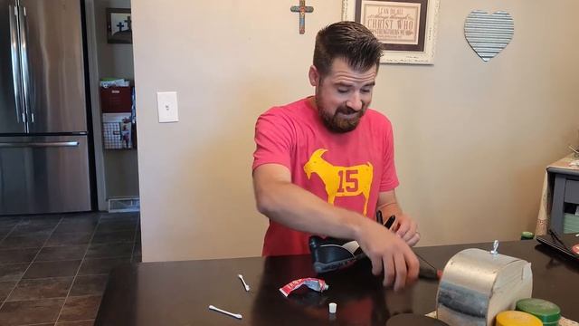 How to Fix Vibram FiveFingers with Shoe Goo смотреть онлайн