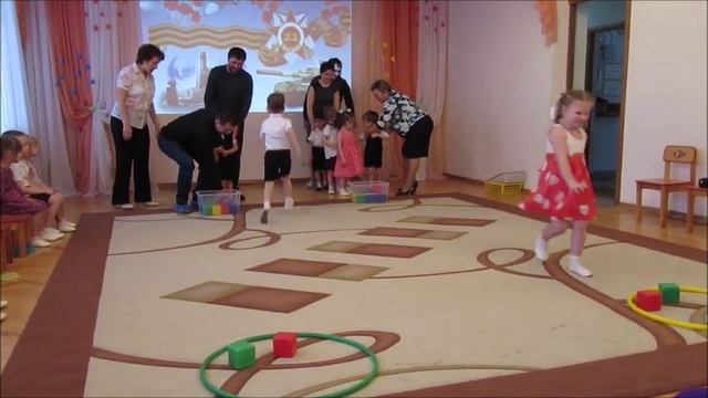 младшая группа Вот мы какие солдаты молодые! смотреть онлайн