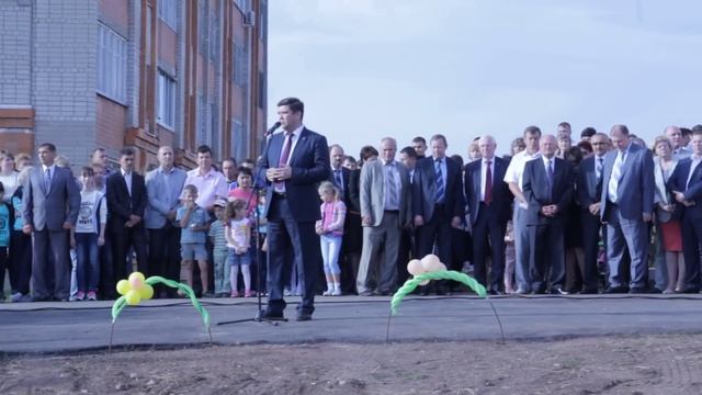 ЗАКЛАДКА КАМНЯ ЛЕДОВОГО ДВОРЦА В КУМЕРТАУ! смотреть онлайн