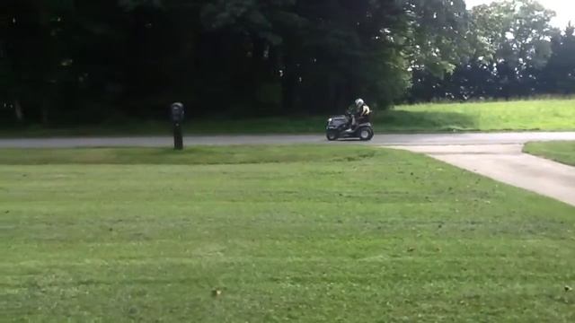 Extreme lawn mowing!! смотреть онлайн