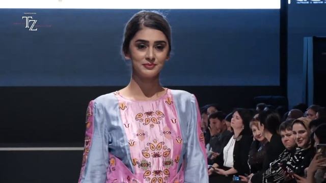 В Таджикистане Туркменистан на 4-ом сезоне Tajikistan Fashion Week бренд "Solmaz" смотреть онлайн
