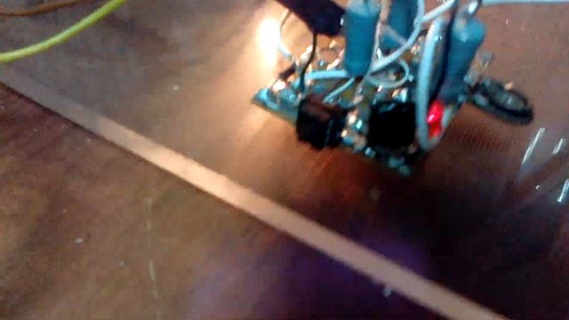 Мощный НЧ генератор меандра на самотактируемом драйвере ir2153d и полевом транзисторе FTP540. Схема смотреть онлайн