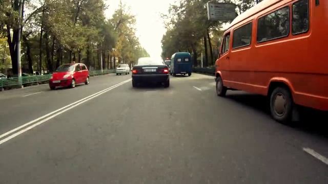 Прогулка по Бишкеку - Bishkek Street Tour (Осень 2011) смотреть онлайн