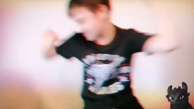 Сценка Мелких // #1 // Танцевальный КЛУБ "Дебильные ТАНЦЫ" // {Ч.О} смотреть онлайн