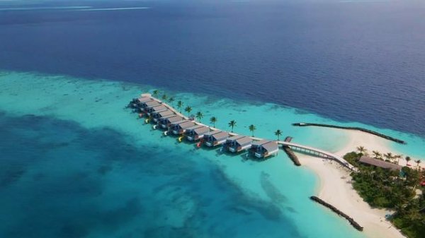 Oaga Art Resort, Maldives in the view of Vaclav Noid Barta, “Come play with us”