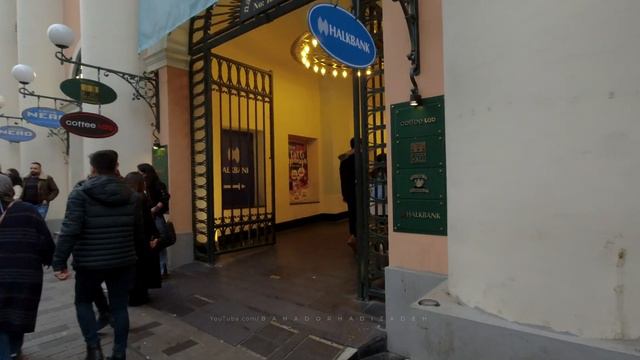 ISTANBUL 2021 - Walking Around Taksim and Istiklal Avenue смотреть онлайн