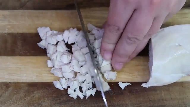 Конвертики из лаваша с курицей и сыром. Горячая закуска из лаваша. Блюда из лаваша смотреть онлайн