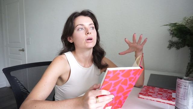 PLAN WITH ME FOR 2022 | My Goals + How I Stay Organized Using Google Calendar + Papier Planner смотреть онлайн