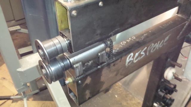 Powering the bottom roll on a deep throat bead rol смотреть онлайн